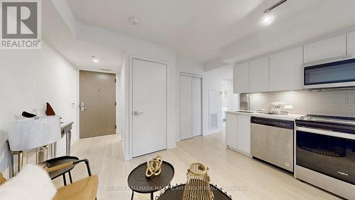 304 - 30 Tretti Way, Toronto, ON - Indoor Photo Showing Kitchen