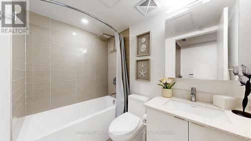 304 - 30 Tretti Way, Toronto, ON - Indoor Photo Showing Bathroom