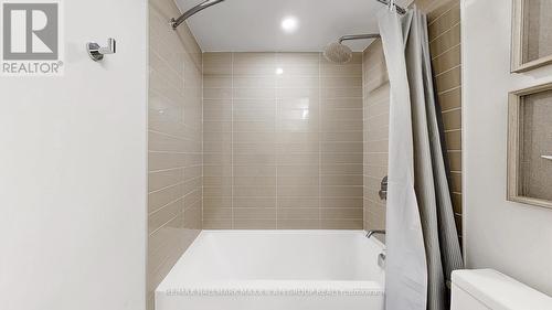 304 - 30 Tretti Way, Toronto, ON - Indoor Photo Showing Bathroom