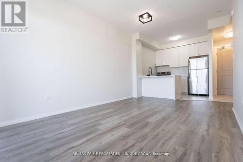 315 - 80 Aspen Springs Drive, Clarington, ON - Indoor Photo Showing Kitchen