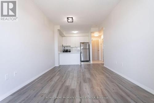 315 - 80 Aspen Springs Drive, Clarington, ON - Indoor Photo Showing Kitchen