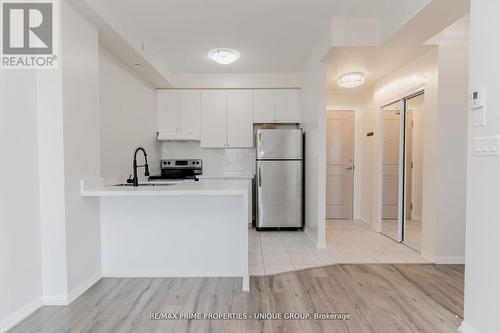 315 - 80 Aspen Springs Drive, Clarington, ON - Indoor Photo Showing Kitchen