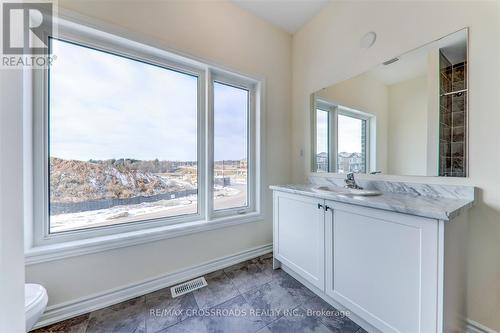 3187 Blazing Star Avenue, Pickering, ON - Indoor Photo Showing Bathroom