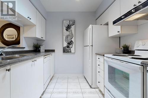 213 - 1200 The Esplanade Road N, Pickering, ON - Indoor Photo Showing Kitchen With Double Sink