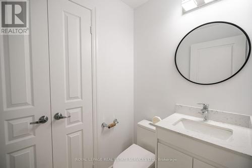 3210 - 225 Webb Drive, Mississauga, ON - Indoor Photo Showing Bathroom