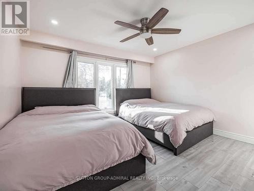 17 Dorchester Drive, Toronto, ON - Indoor Photo Showing Bedroom