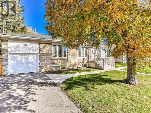 17 Dorchester Drive, Toronto, ON - Outdoor