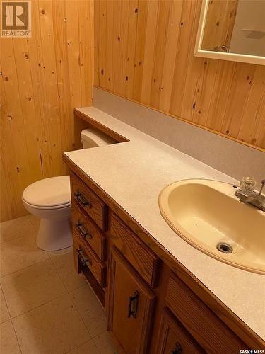 232 2Nd Street, Frobisher, SK - Indoor Photo Showing Bathroom