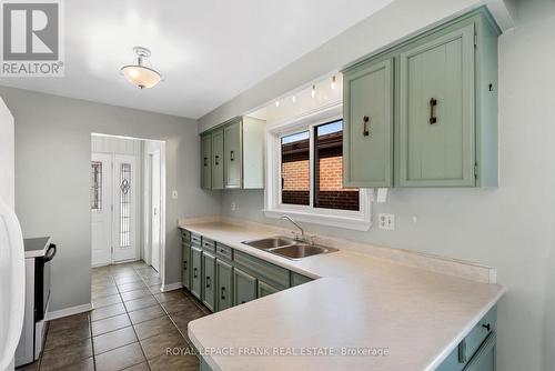 557 Morrish Road, Toronto (Highland Creek), ON - Indoor Photo Showing Kitchen With Double Sink