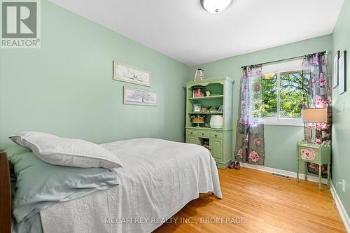 102 Wright Place, Greater Napanee, ON - Indoor Photo Showing Bedroom