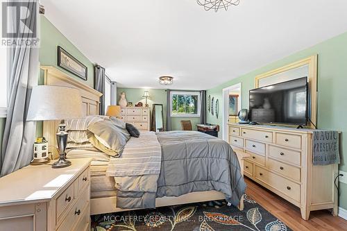 102 Wright Place, Greater Napanee, ON - Indoor Photo Showing Bedroom