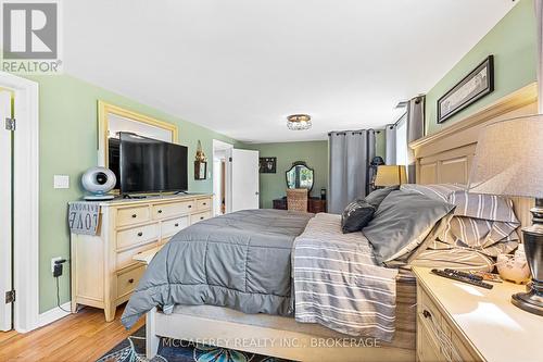 102 Wright Place, Greater Napanee, ON - Indoor Photo Showing Bedroom