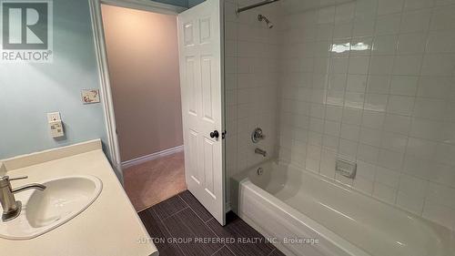 10 - 499 Teeple Terrace, London, ON - Indoor Photo Showing Bathroom