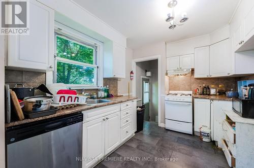 100 Roehampton Avenue, London, ON - Indoor Photo Showing Kitchen