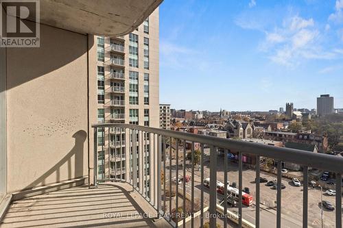 1112 - 200 Rideau Street, Ottawa, ON - Outdoor