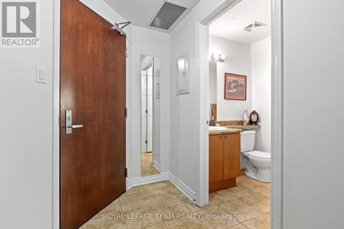 1112 - 200 Rideau Street, Ottawa, ON - Indoor Photo Showing Bathroom