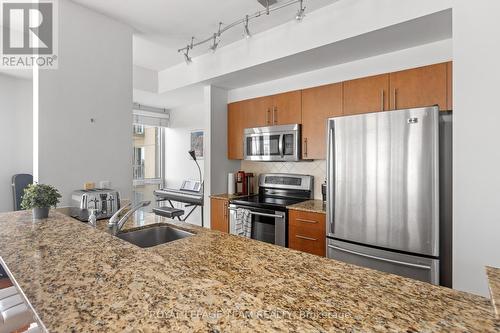 1112 - 200 Rideau Street, Ottawa, ON - Indoor Photo Showing Kitchen With Stainless Steel Kitchen