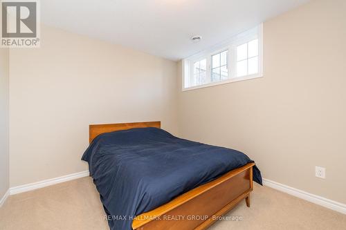 226 Kinghaven Crescent, Ottawa, ON - Indoor Photo Showing Bedroom