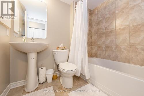 226 Kinghaven Crescent, Ottawa, ON - Indoor Photo Showing Bathroom