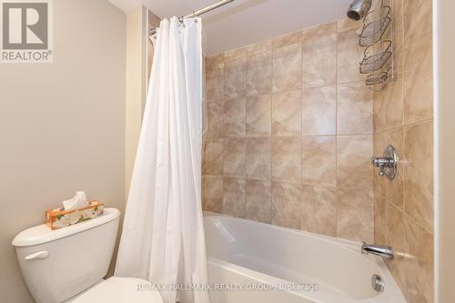 226 Kinghaven Crescent, Ottawa, ON - Indoor Photo Showing Bathroom