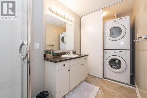 226 Kinghaven Crescent, Ottawa, ON - Indoor Photo Showing Laundry Room