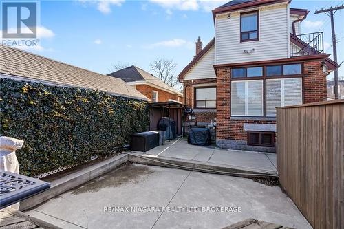 1671 King Street E, Hamilton (Delta), ON - Outdoor With Exterior