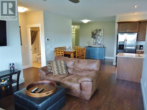 303 11203 105 Avenue, Fort St. John, BC - Indoor Photo Showing Living Room