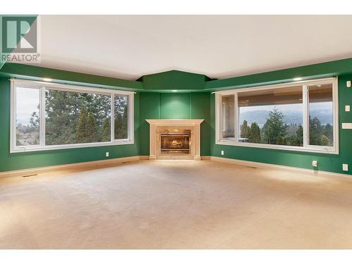 765 Westpoint Drive, Kelowna, BC - Indoor With Fireplace