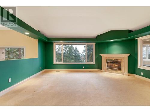 765 Westpoint Drive, Kelowna, BC - Indoor With Fireplace