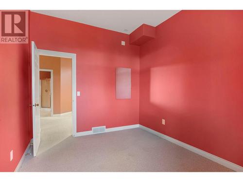 765 Westpoint Drive, Kelowna, BC - Indoor Photo Showing Other Room