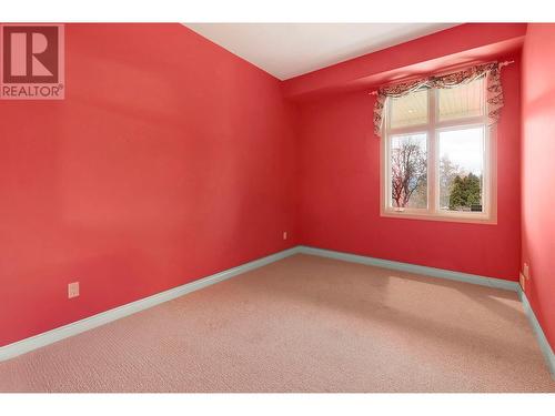 765 Westpoint Drive, Kelowna, BC - Indoor Photo Showing Other Room