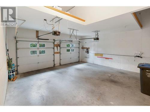 765 Westpoint Drive, Kelowna, BC - Indoor Photo Showing Garage