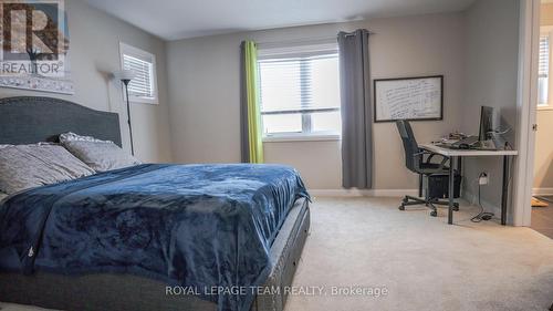 103 Aura Avenue, Ottawa, ON - Indoor Photo Showing Bedroom