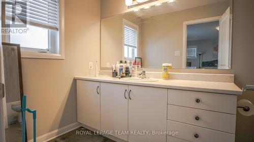 103 Aura Avenue, Ottawa, ON - Indoor Photo Showing Bathroom