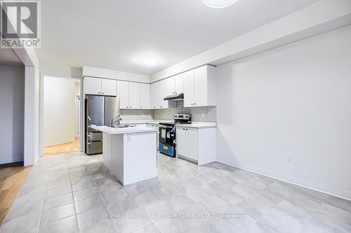 126 Port Crescent, Welland, ON - Indoor Photo Showing Kitchen