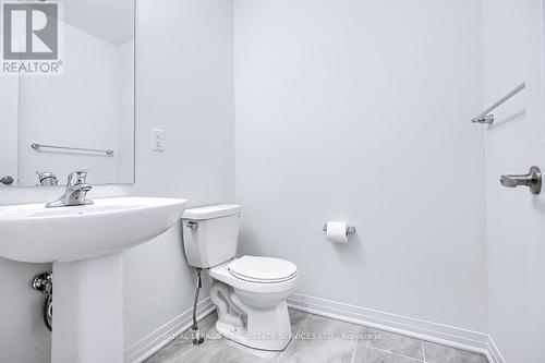 126 Port Crescent, Welland, ON - Indoor Photo Showing Bathroom