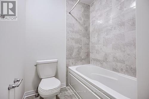 126 Port Crescent, Welland, ON - Indoor Photo Showing Bathroom