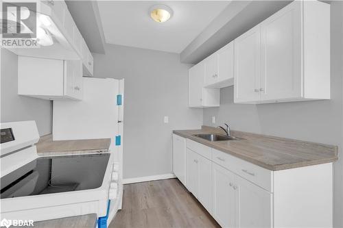 25 Prince Of Wales Drive Unit# 3A, Belleville, ON - Indoor Photo Showing Kitchen