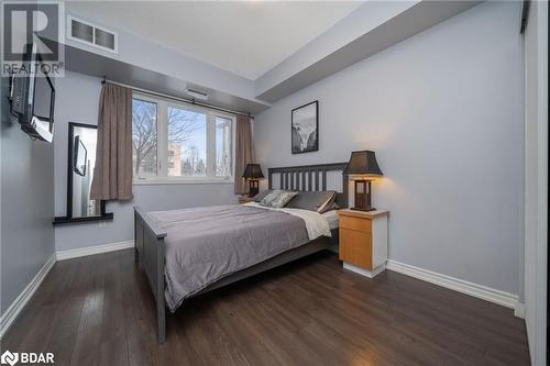 570 Lolita Gardens Unit# 125, Mississauga, ON - Indoor Photo Showing Bedroom