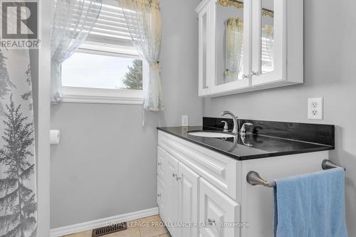 44 Hasler Street, Addington Highlands, ON - Indoor Photo Showing Bathroom