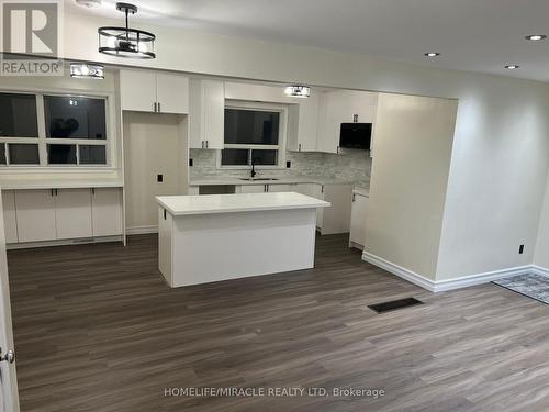 141 Chadburn Street, Oshawa, ON - Indoor Photo Showing Kitchen