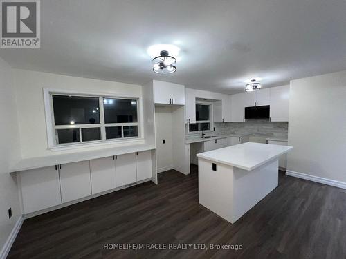 141 Chadburn Street, Oshawa, ON - Indoor Photo Showing Kitchen