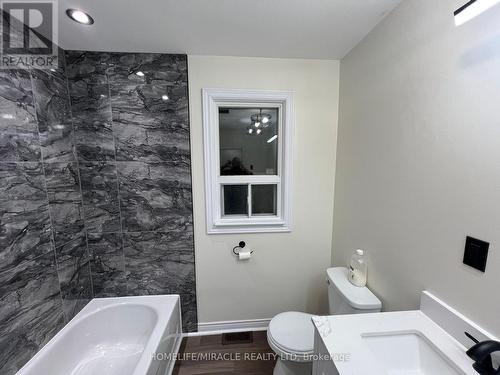 141 Chadburn Street, Oshawa, ON - Indoor Photo Showing Bathroom