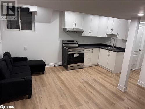 617 Windflower Crescent, Kitchener, ON - Indoor Photo Showing Kitchen