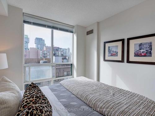 901-311 Richmond St E, Toronto, ON - Indoor Photo Showing Bedroom