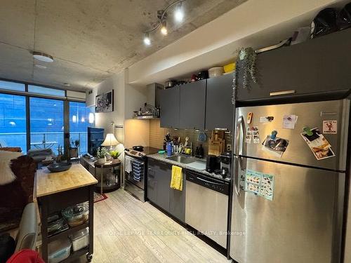 202-650 King St W, Toronto, ON - Indoor Photo Showing Kitchen With Stainless Steel Kitchen