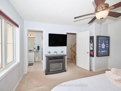 5059 Alyssa Dr, Lincoln, ON - Indoor Photo Showing Bedroom