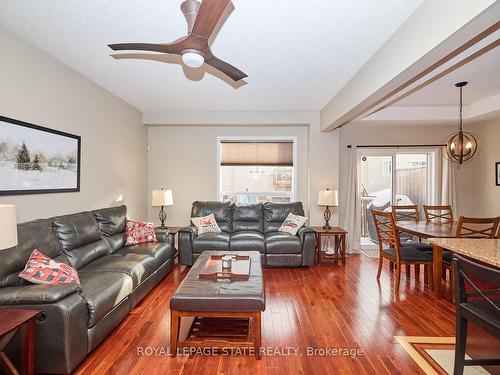 5059 Alyssa Dr, Lincoln, ON - Indoor Photo Showing Living Room