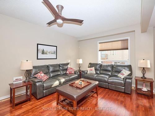 5059 Alyssa Dr, Lincoln, ON - Indoor Photo Showing Living Room