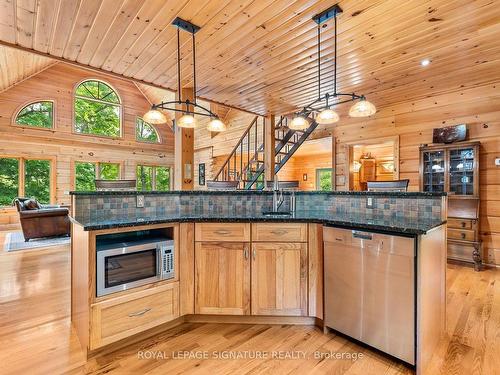 142 Paddy'S Lane, Westport, ON - Indoor Photo Showing Kitchen